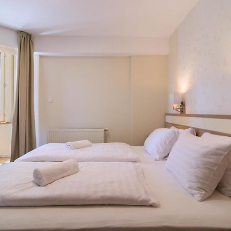 Villa Marina Inn Siófok Eksteriør bilde